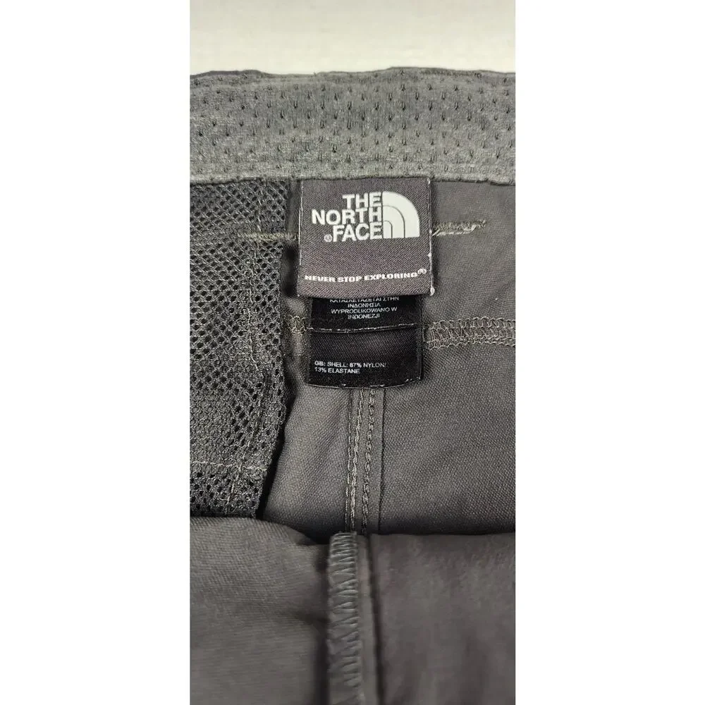 North Face Men's 36 BLK Nylon Activewear Shorts Zip Front